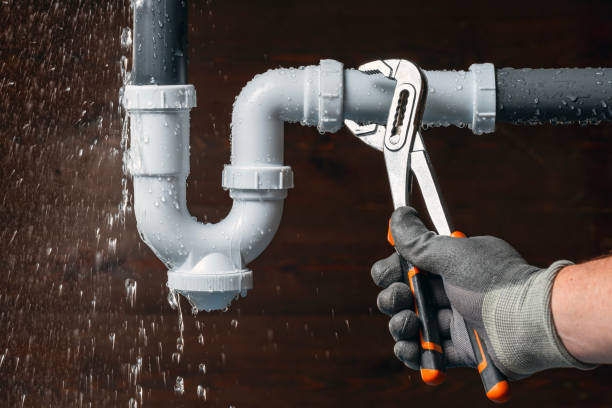 Professional Drain Cleaning technician working in Elizabeth, NJ